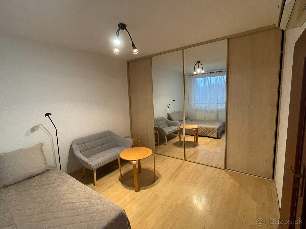 Prenájom 1-izbového bytu, Jantárová 4, Košice - 2
