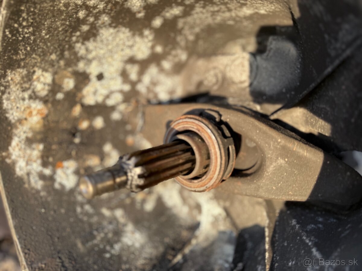 BMW E36 prevodovka 5-stupňová 316i 1.6 benzín - 2