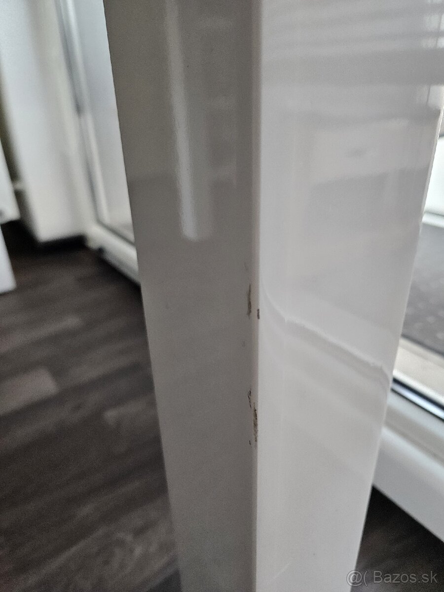 Jedálenský stôl a stoličky - 2