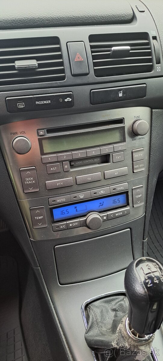 Avensis - 2