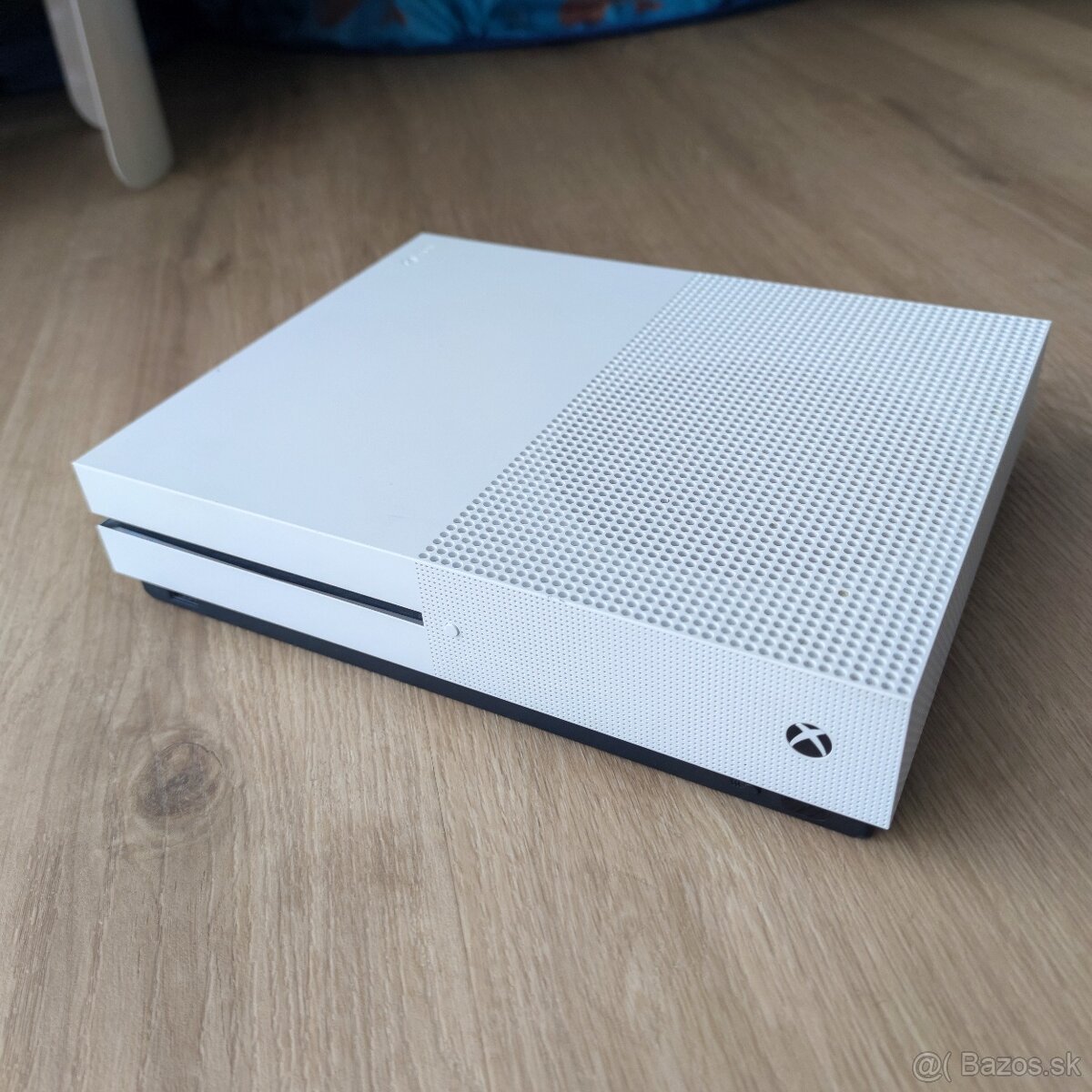Xbox One S 1TB / ovládač / 2x hra - 2