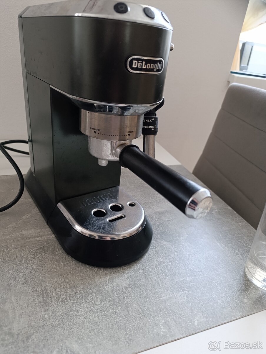 De'Longhi EC685.BK Dedica Style kávovar - 2