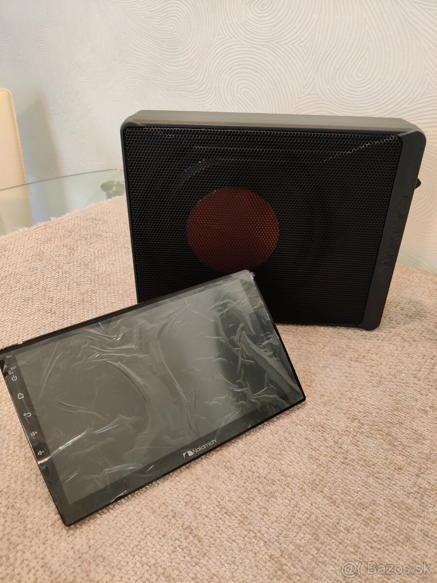 Predám autorádio NAKAMICHI + subwoofer - 2