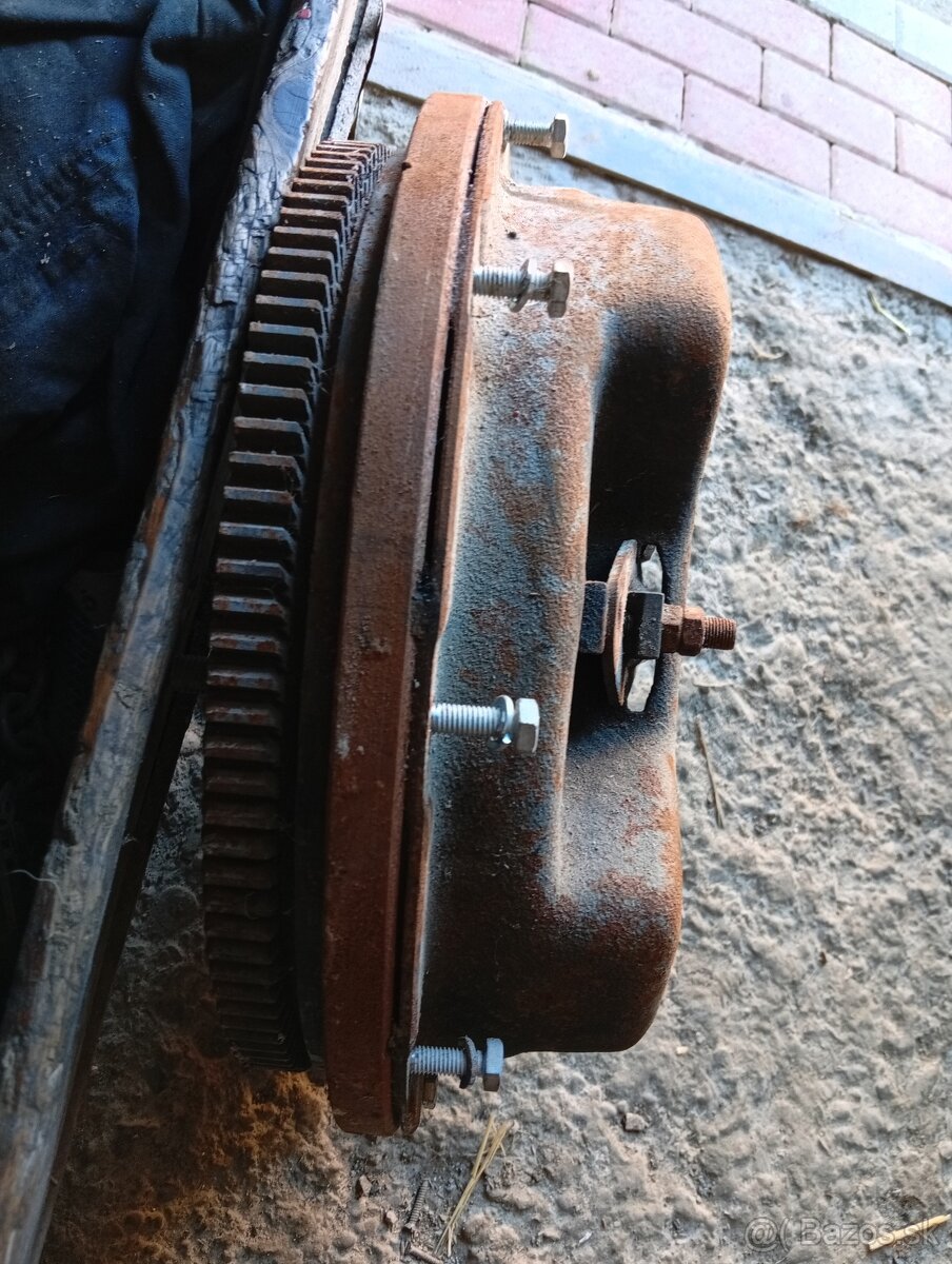 Traktor v3s - 2