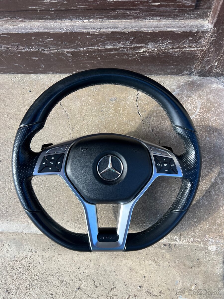 Mercedes AMG volant - 2
