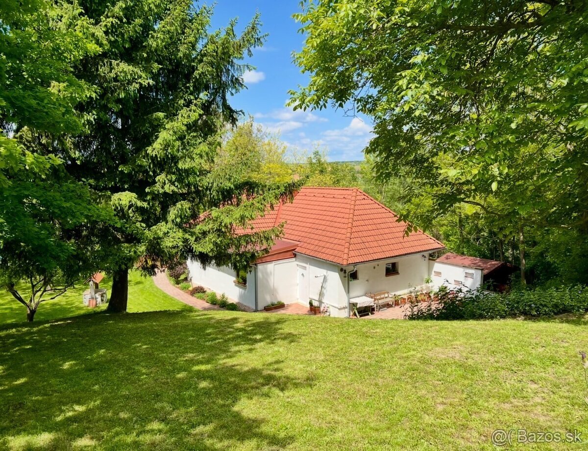 Na predaj 3 izbový rodinný dom, Semerovo - 2