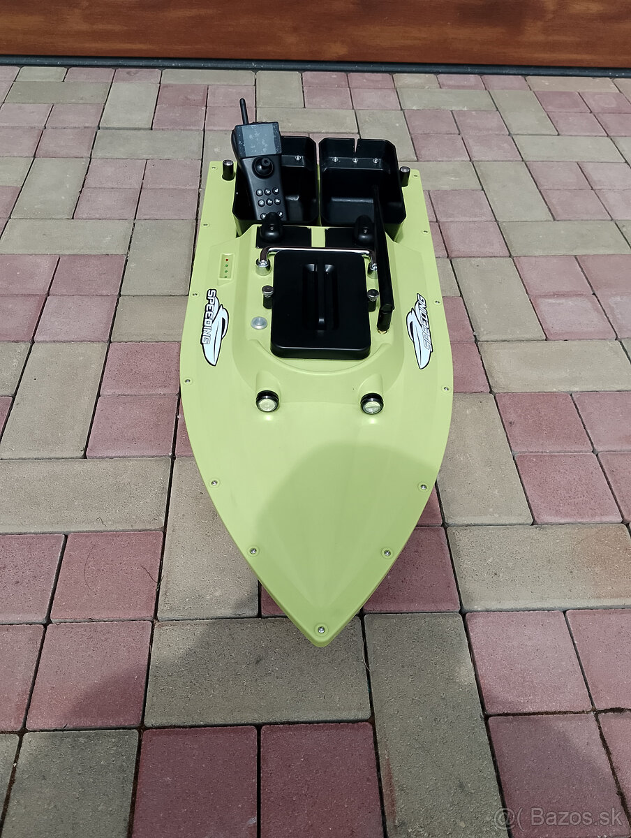 Zavážacia lodička Speeding II - 2