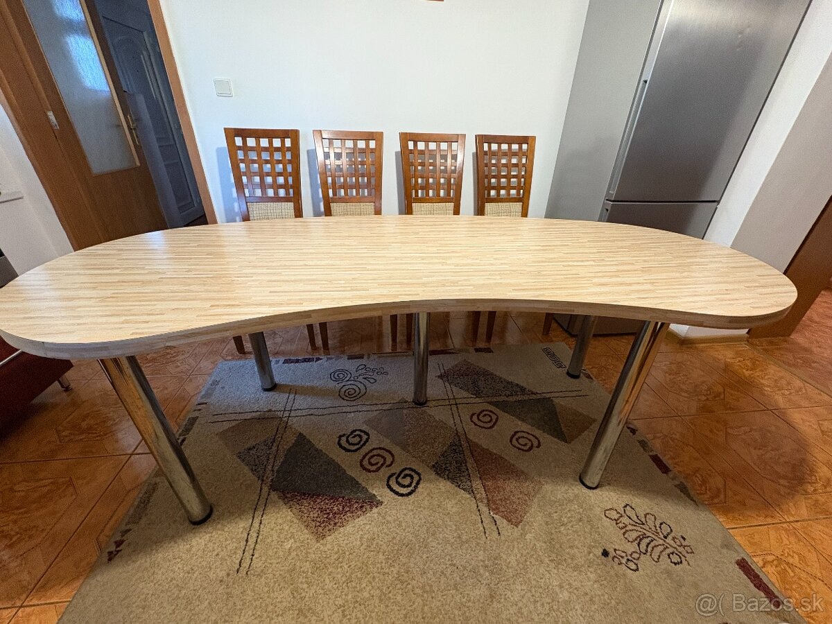 Stôl kuchynský a stoličky - 2