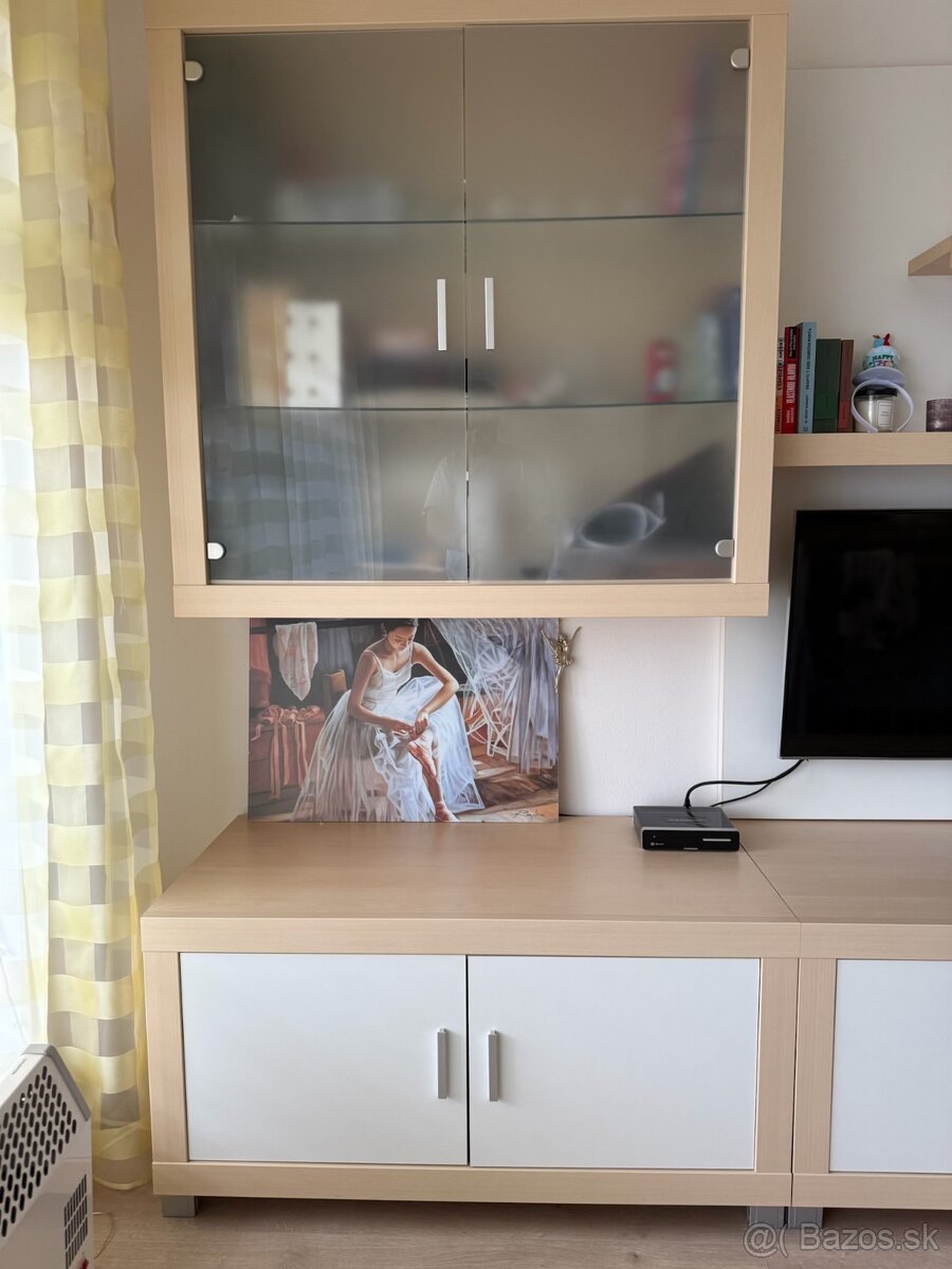 Na predaj obývacia stena - 2