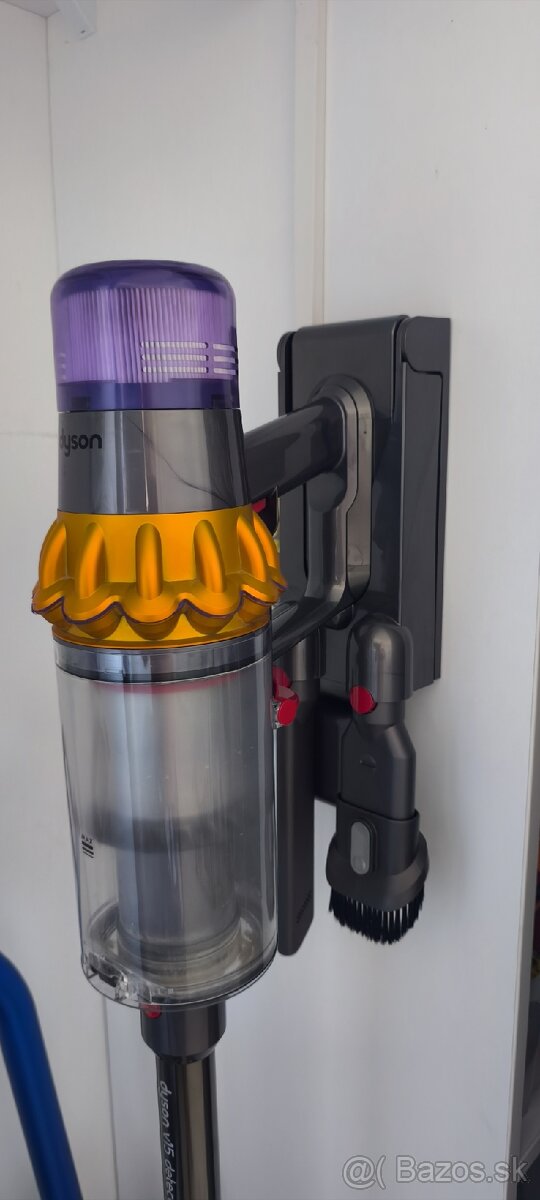 Dyson V15 Detect - 2