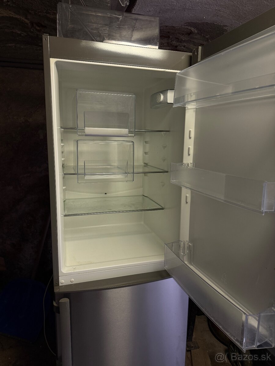 Chladnička s mrazničkou Electrolux - 2