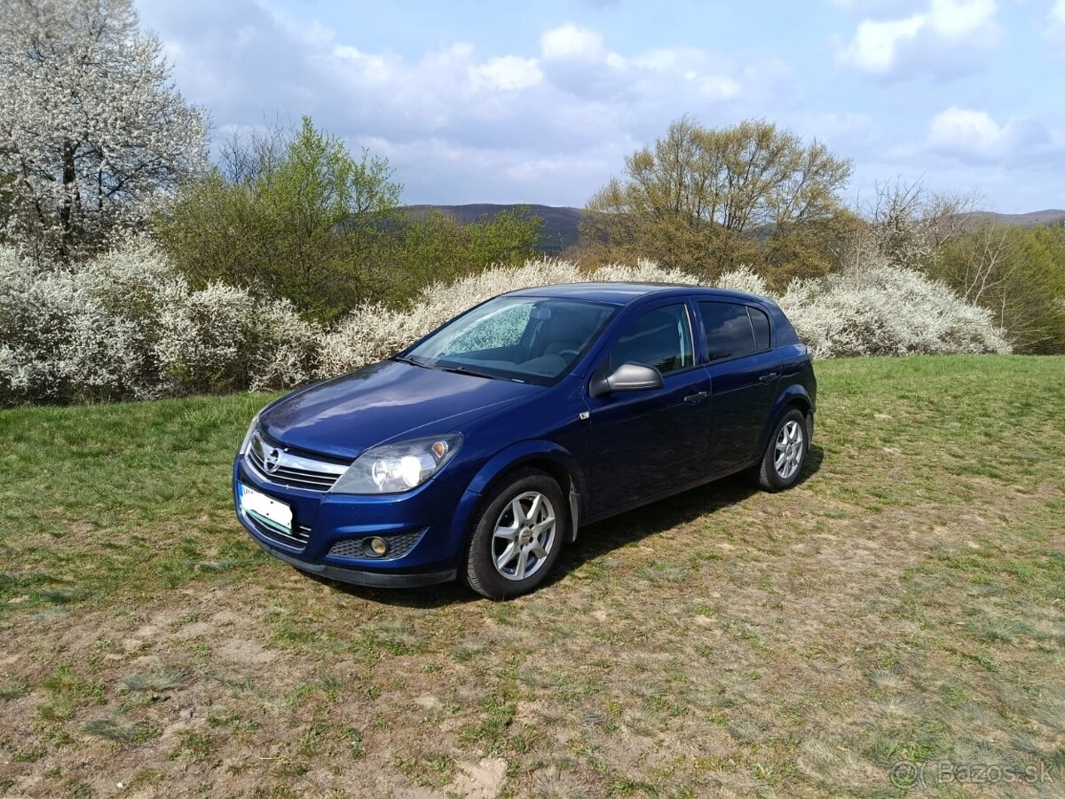 Opel Astra 1,7Cdti 2011 - 2