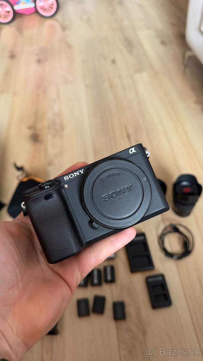 Sony A6300 + 3x Objektiv - 2