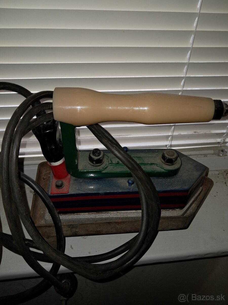 Retro žehlička - 2