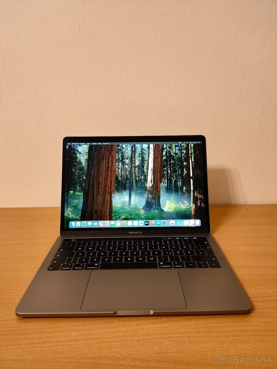 MacBook Pro 13.3 2020 | i5 • 8GB • 256GB SSD - 2