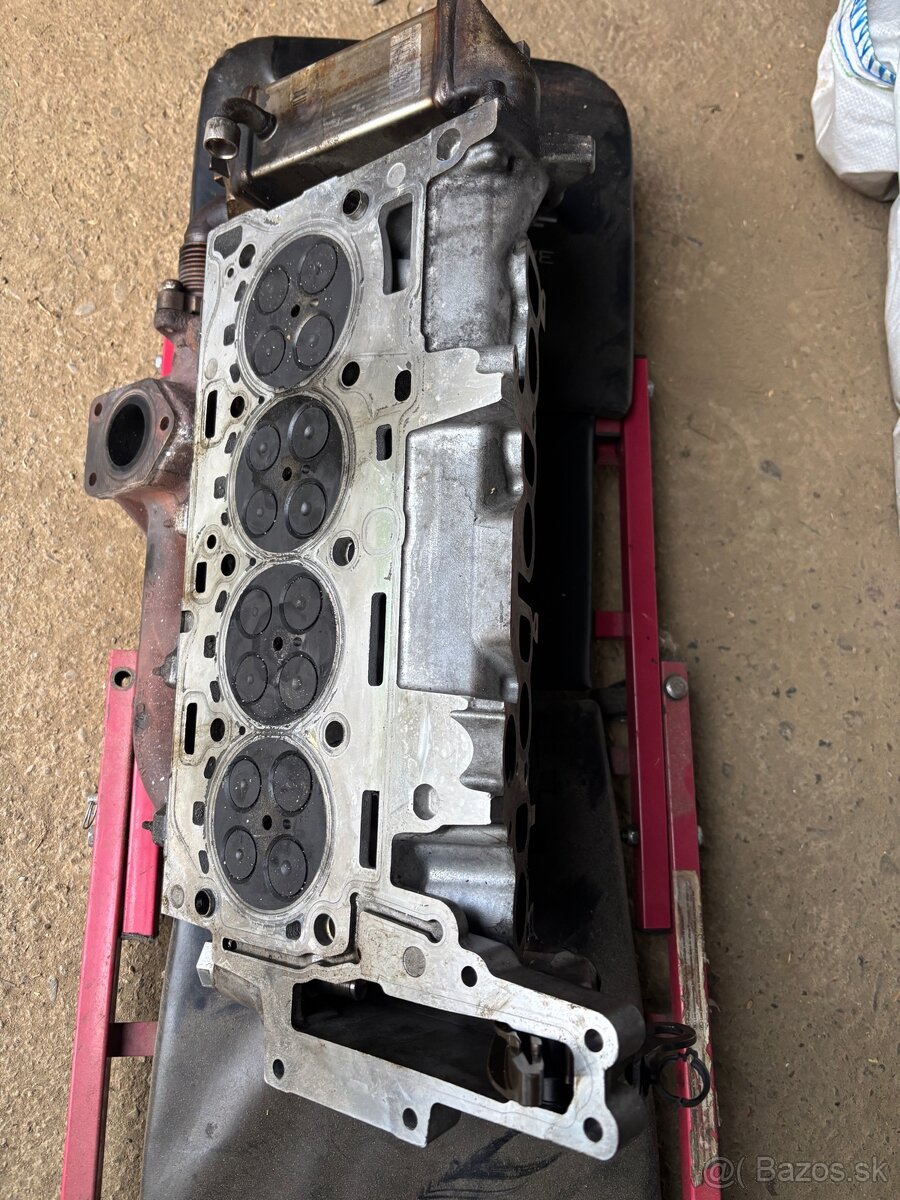 Predám hlavu motora n47 - 2
