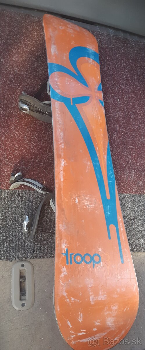 Snowboard s viazaním - 2