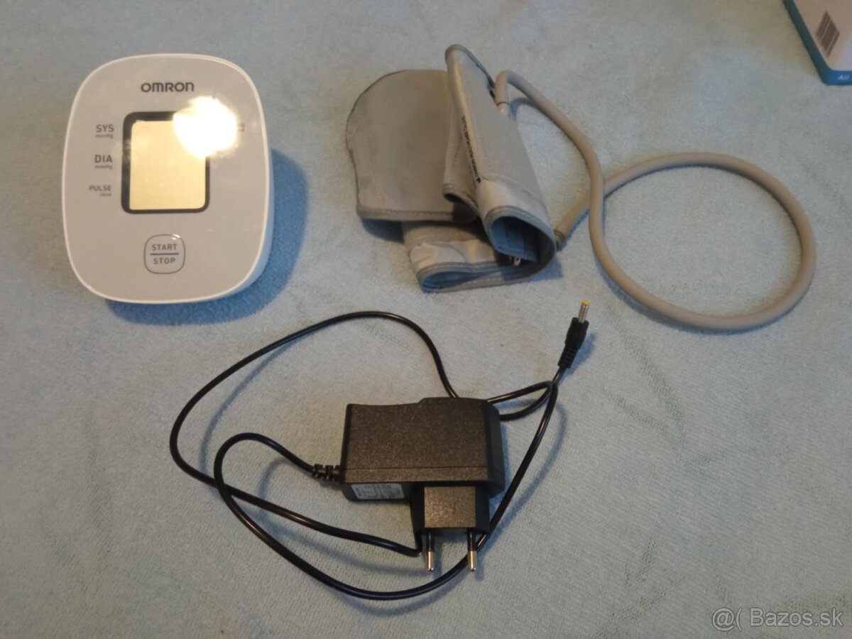 Digitálny tlakomer Omron M2 Basic v originálnom balení - 2