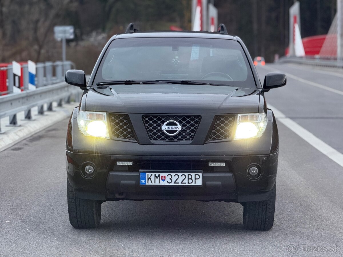 Nissan Pathfinder navi ,4x4, tažné cierny strop , carplay - 2