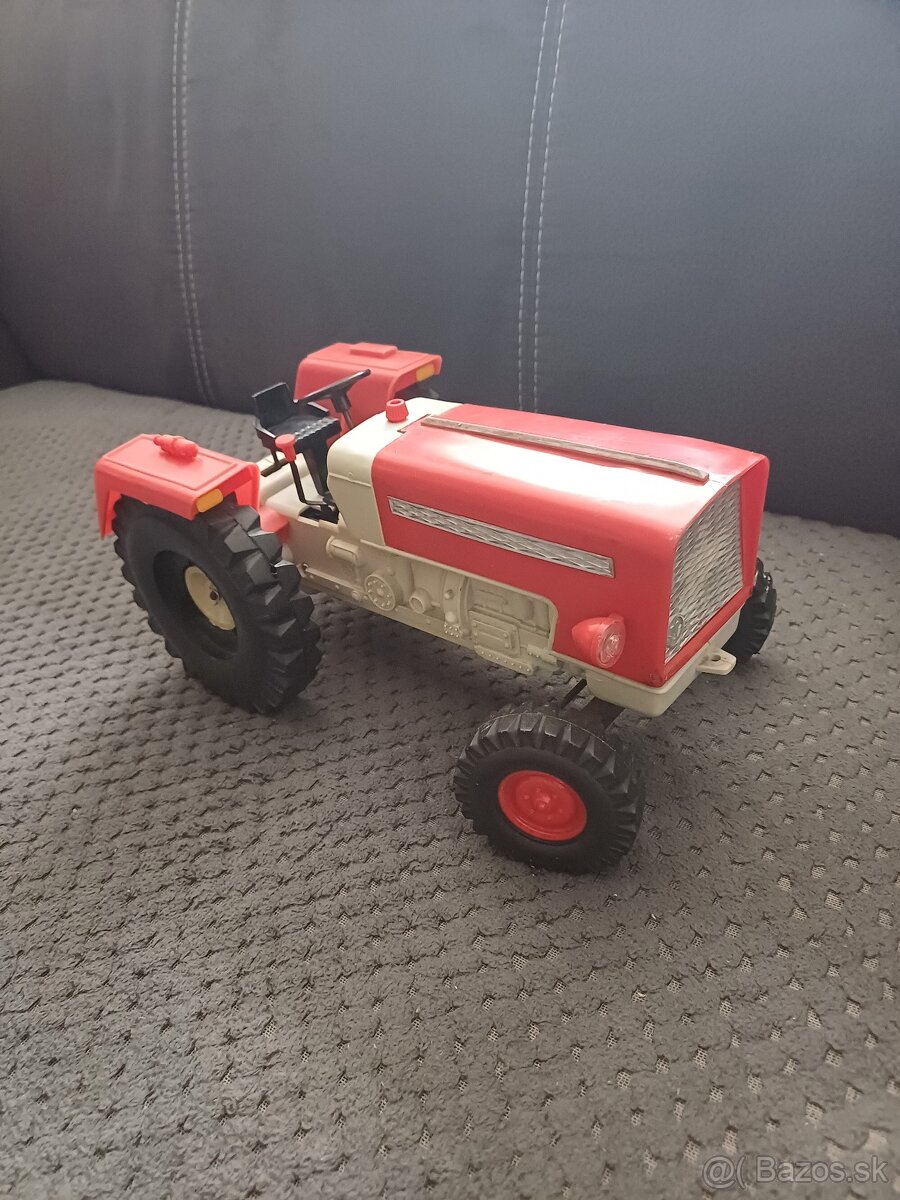 Predám traktor piko anker. - 2