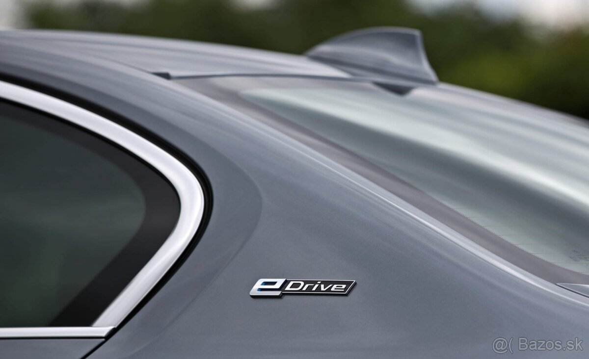 BMW 530e plug in Hybrid - 2