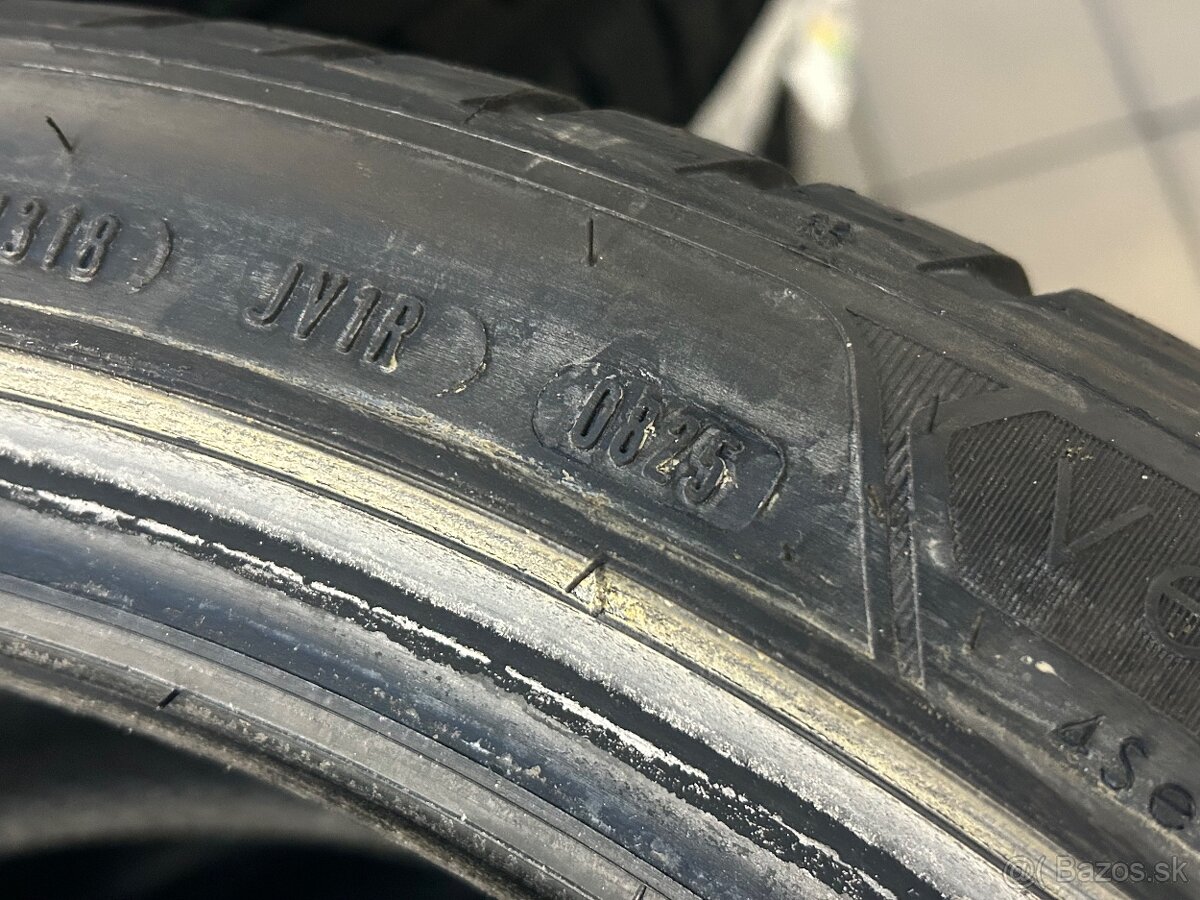 GOODYEAR 4Season 235/40 R19 96Y 4ks - 2