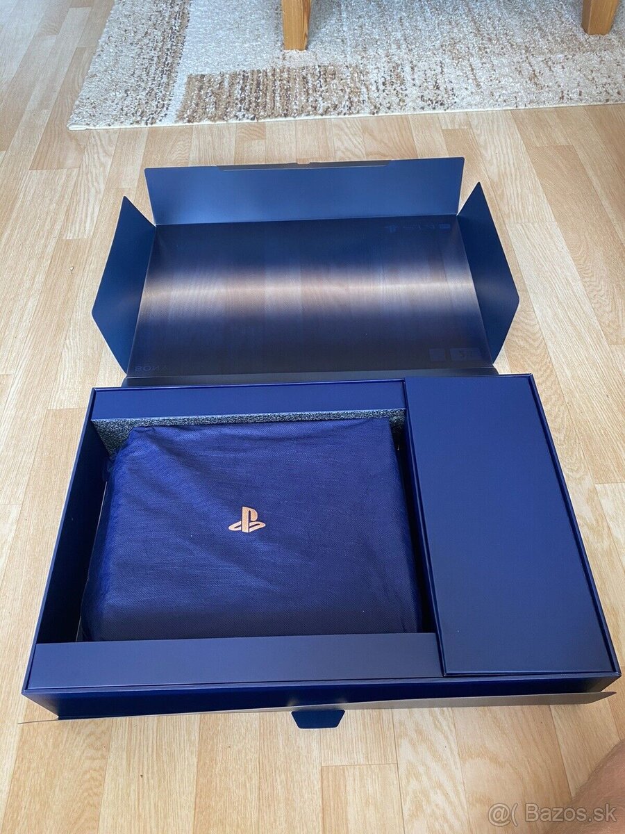 Sony PlayStation 4 Pro 500 Million Limited Edition 2TB 9.60 - 2