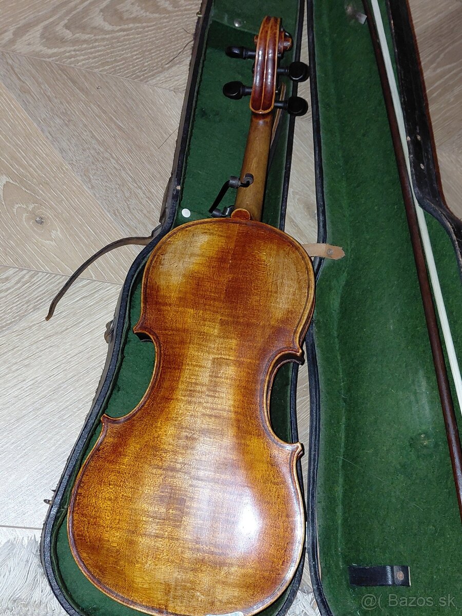 STARE HUSLE. 4/4 - 2