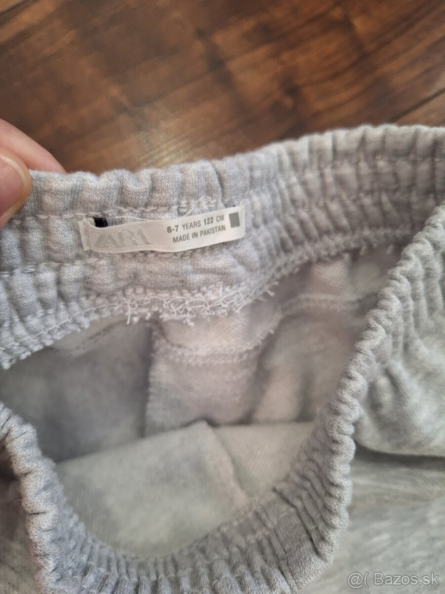 ZARA sivé tepláky vel.122 - 2