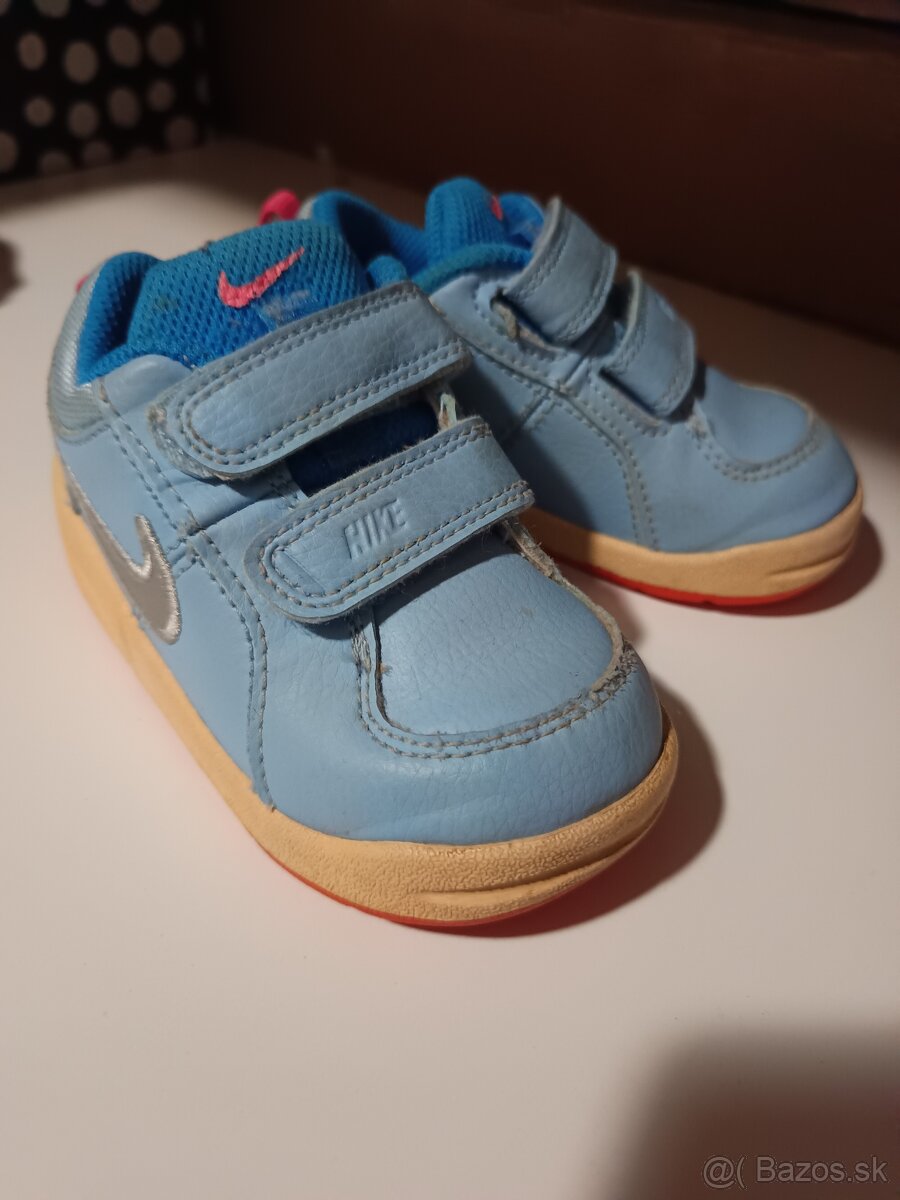 Tenisky Nike v.22, v.24 - 2