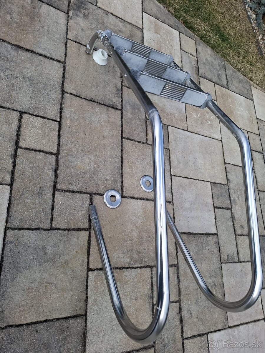 Bazenový rebrík - 2