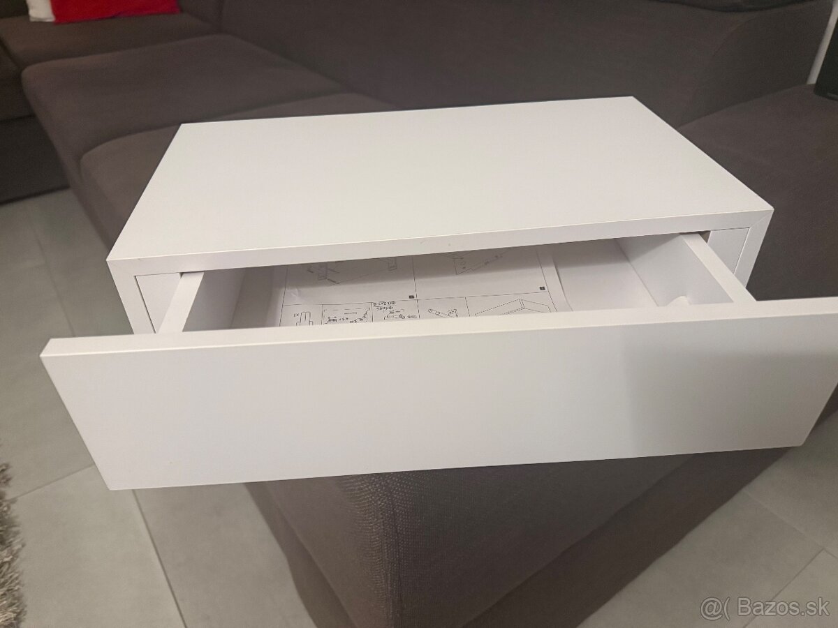 Nástenna polica - 2