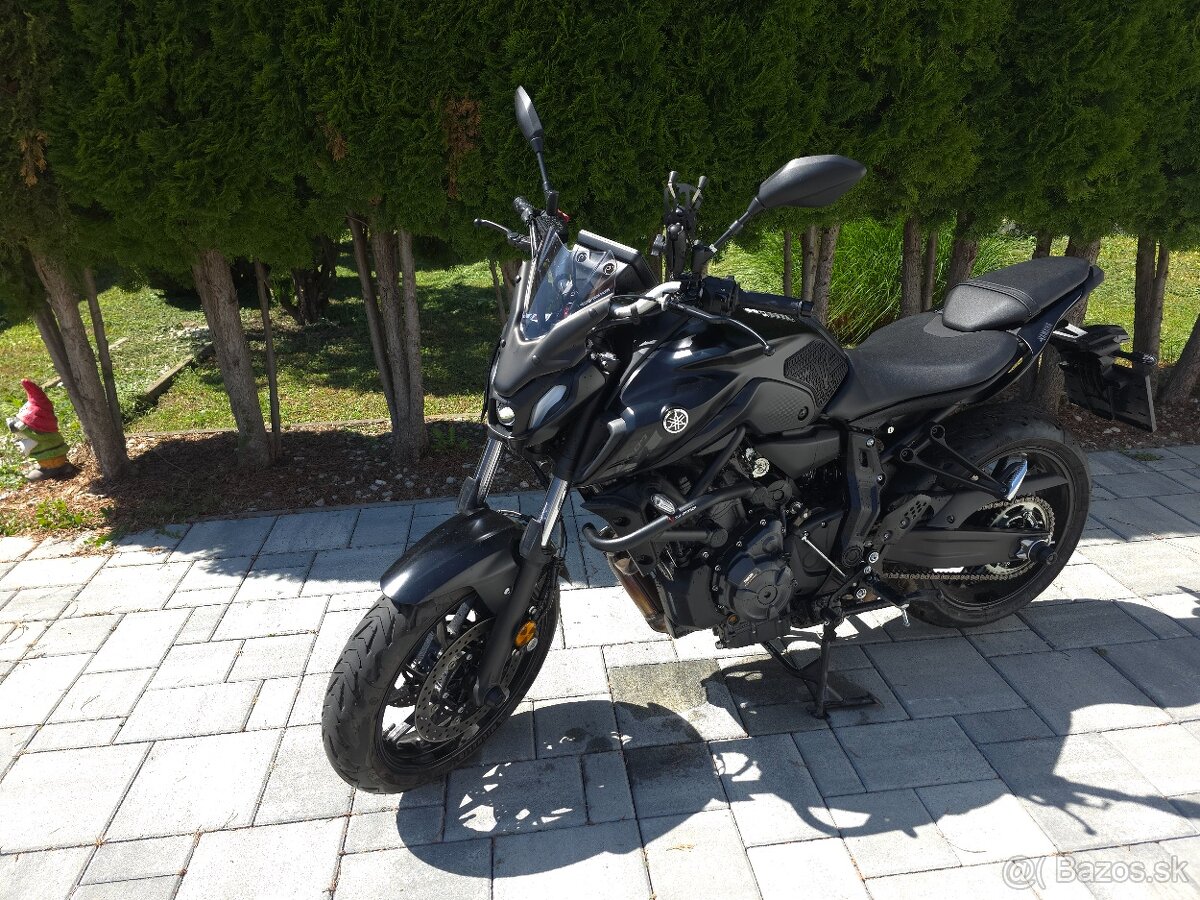 Yamaha MT-07 - 2