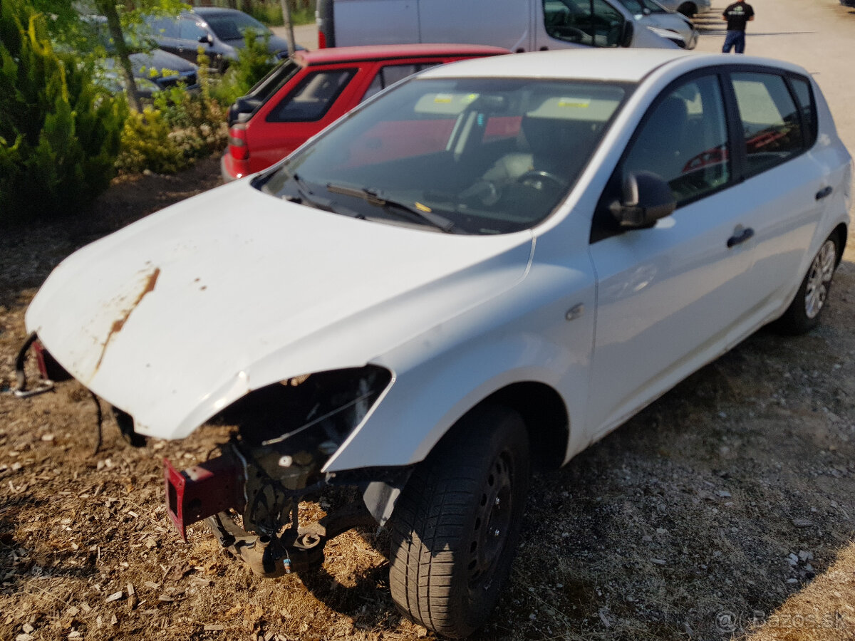 KIA CEED 1,6D 84KW RV.2007 - 2