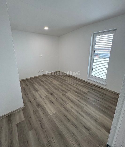 RK Dobré reality prenajíma krásny nový apartmán v Nesvadoch - 2