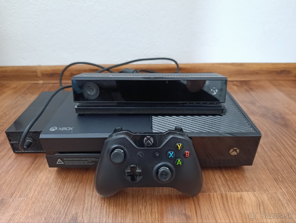 Xbox One 500GB + Kinect + 1 ovládač + Bonus FIFA 19 zadarmo - 2