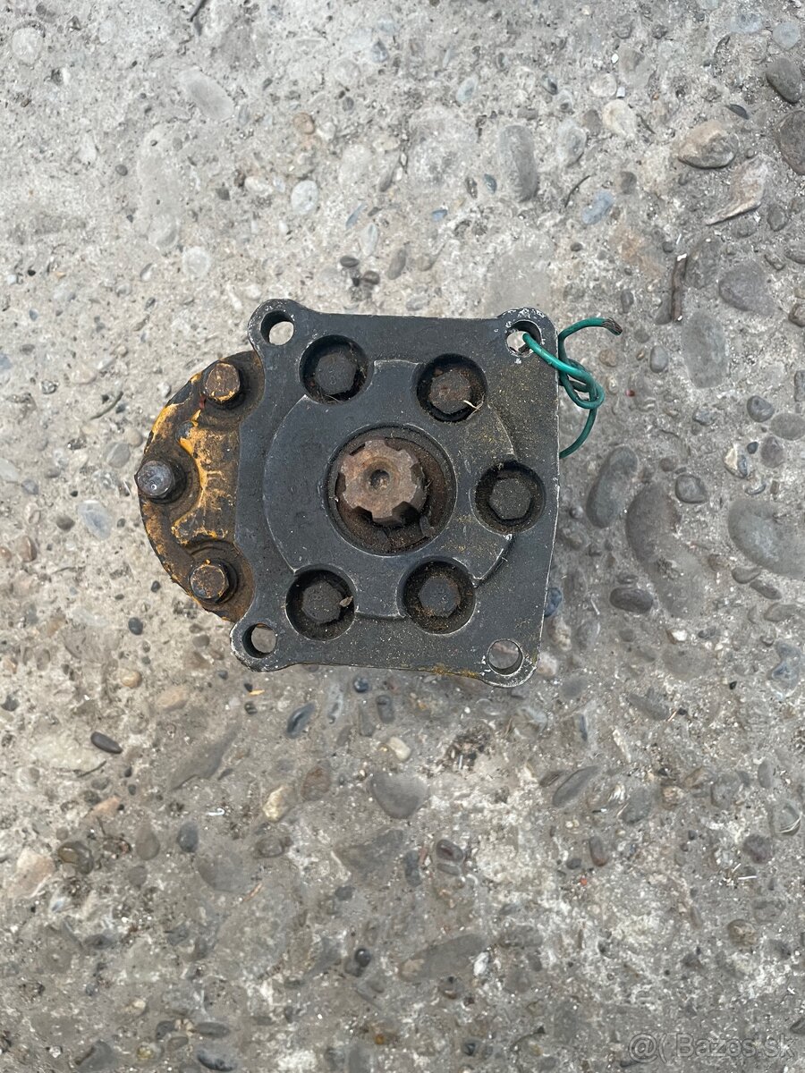 Predám hydraulické čerpadlo - 2