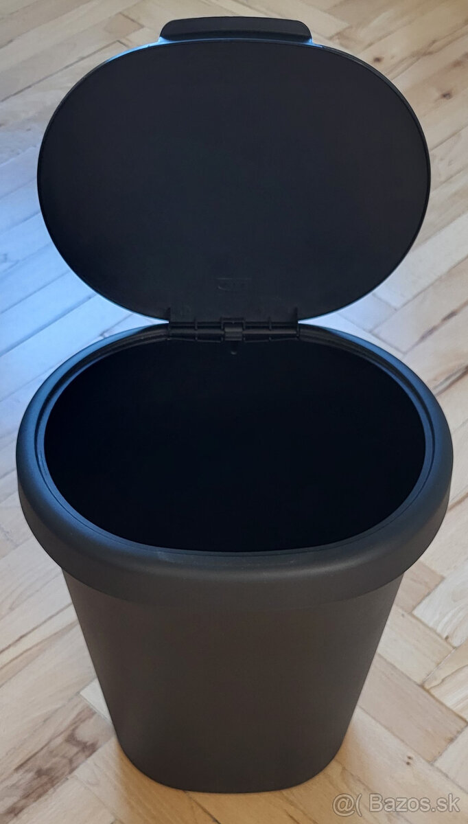 Plastová nádoba - 2