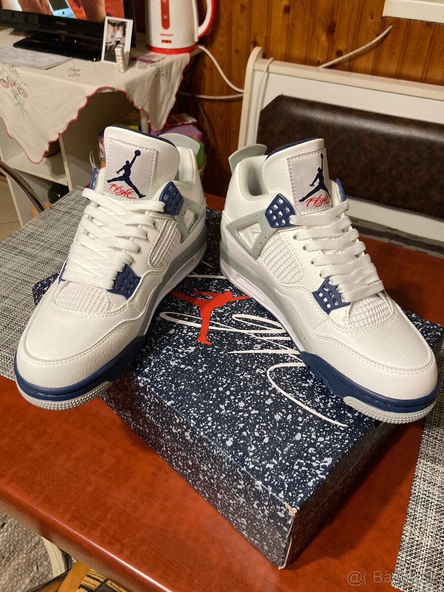Nike Air Jordan 4 Midnight Navy - 2