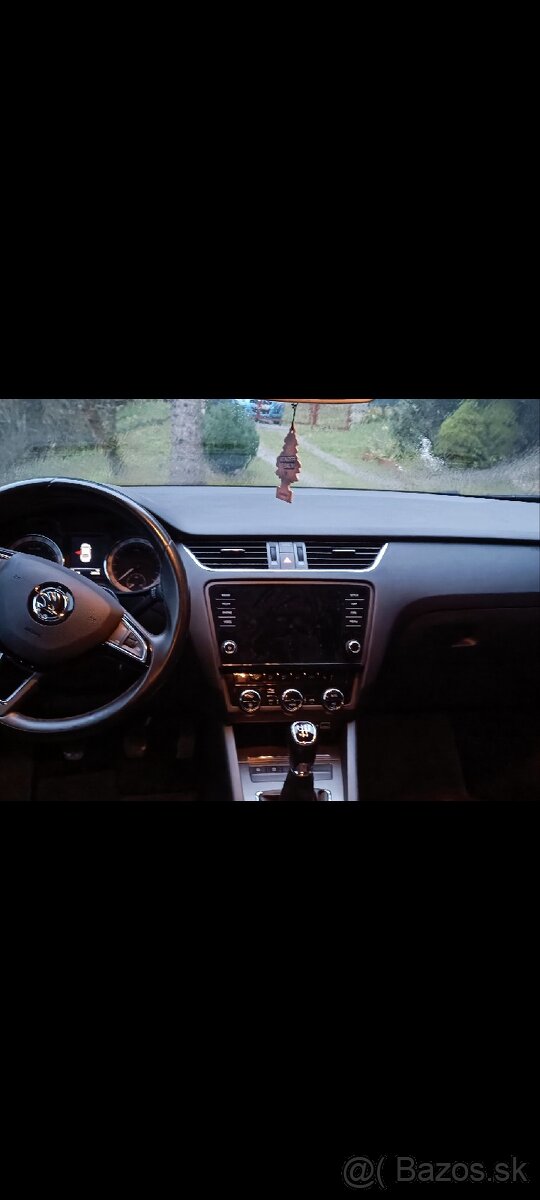 Škoda Octavia - 2