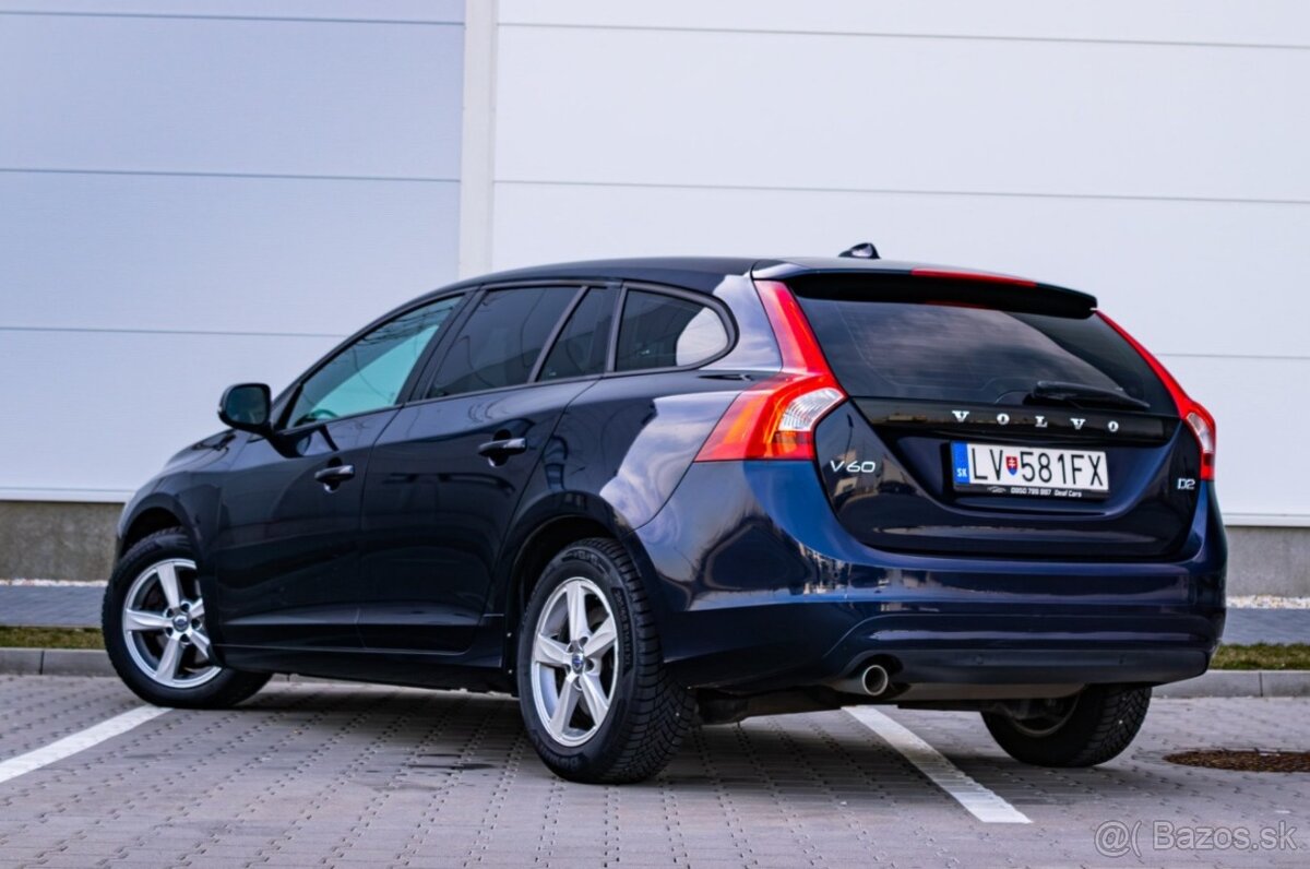 Volvo V60 D2 2.0 88kW Momentum - 2