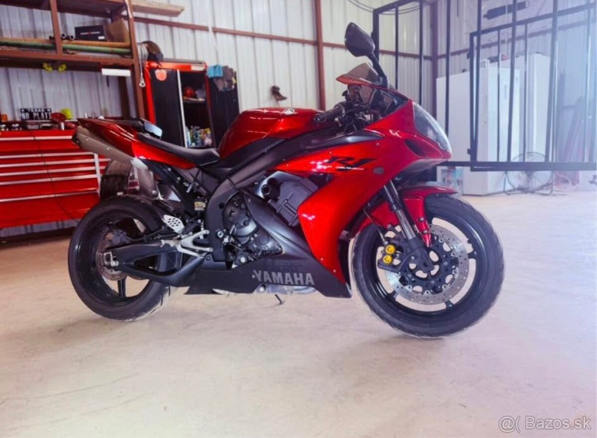 Yamaha r1 rn12 - 2