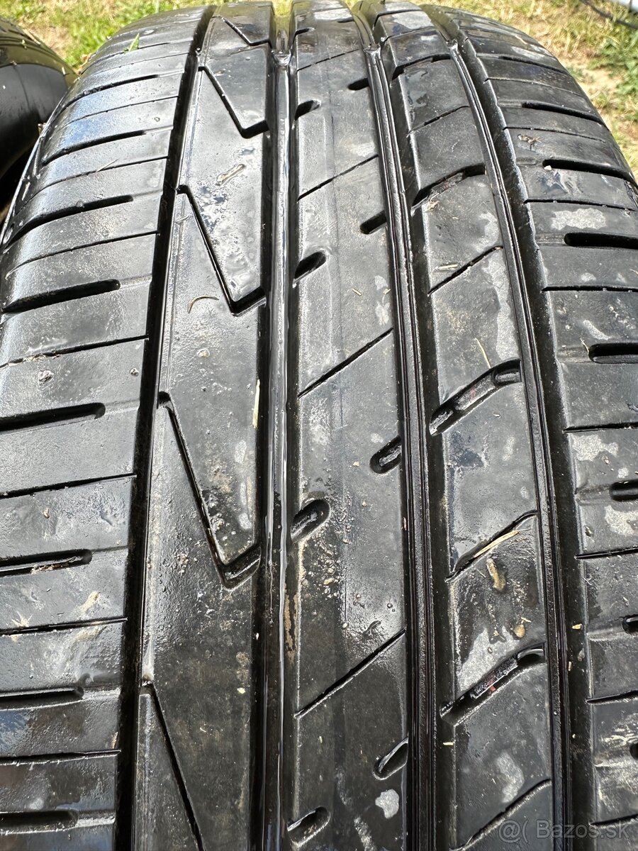 Letné pneu 215/65 R17 - 2
