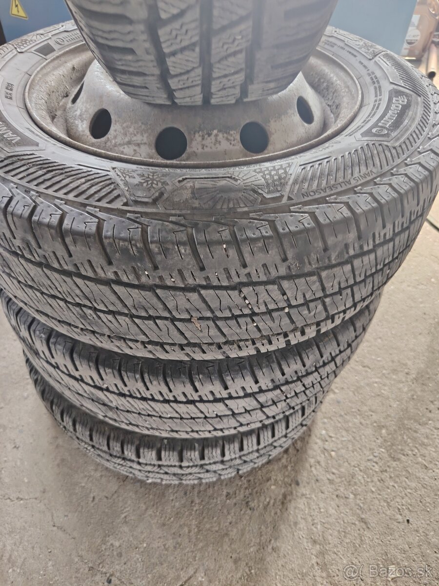 195/70r15C - 2
