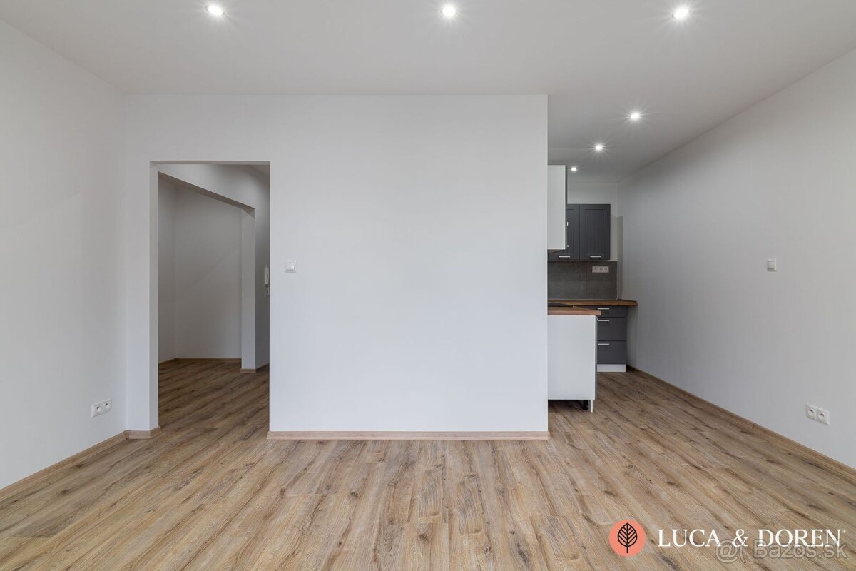 NA PREDAJ | 2-IZBOVÝ BYT | TR. TEPLICE | 46M²+ BALKÓN| KOMPL - 2