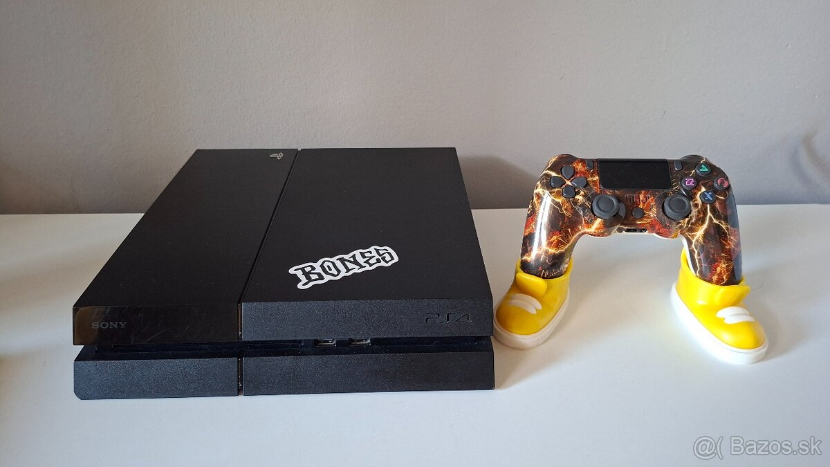Playstation 4 - 2