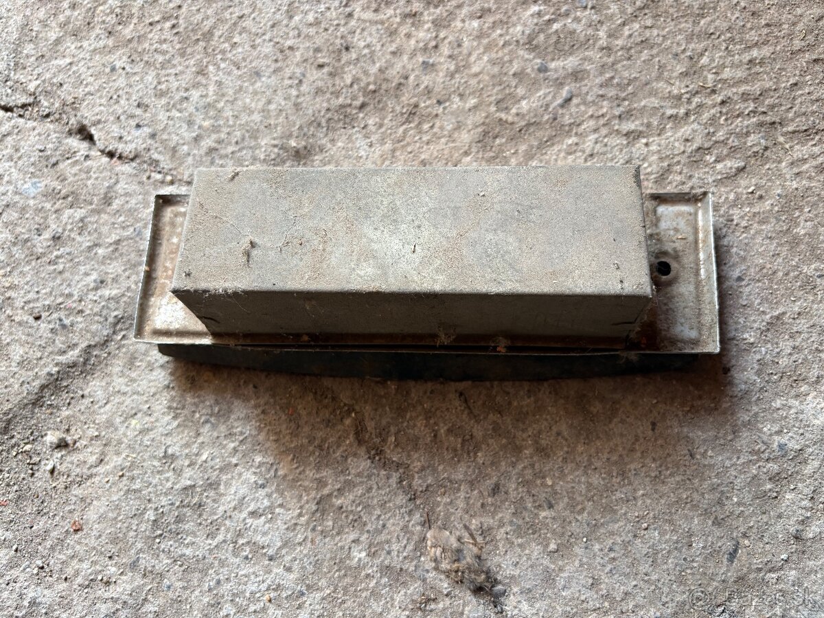 Popolník stredový panel Lada Žiguli - 2