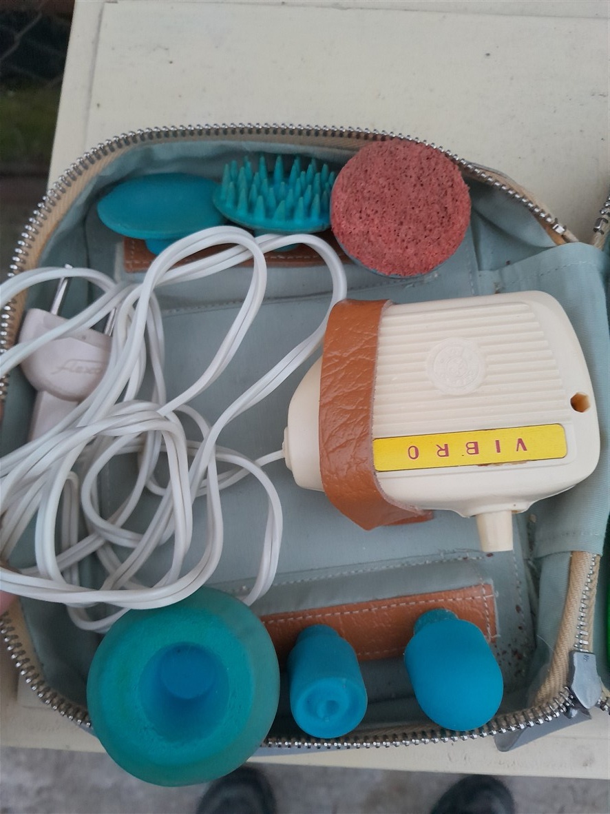 Predám retro masážny vibračný prístroj - 2