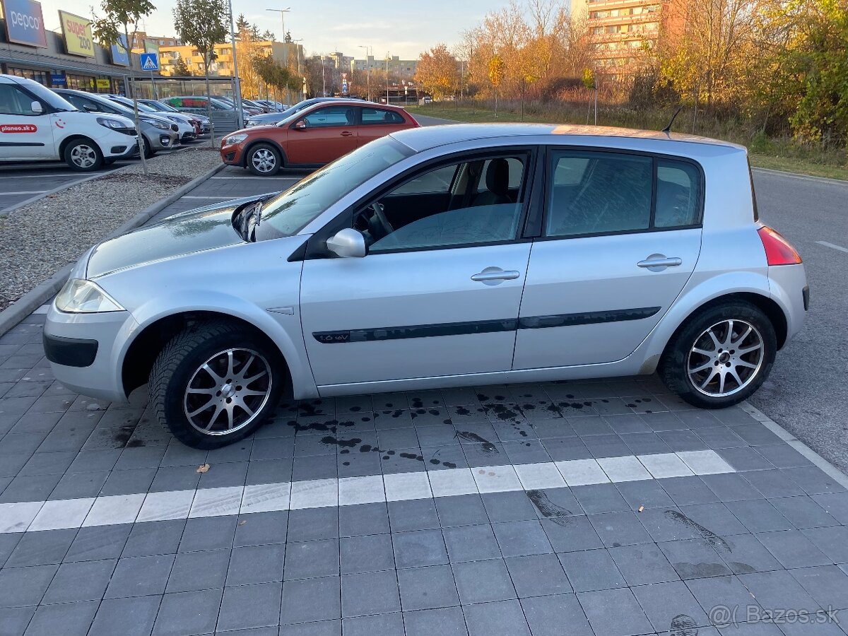 Predám Renaulr Megane ll. 1,6 benzin - 2