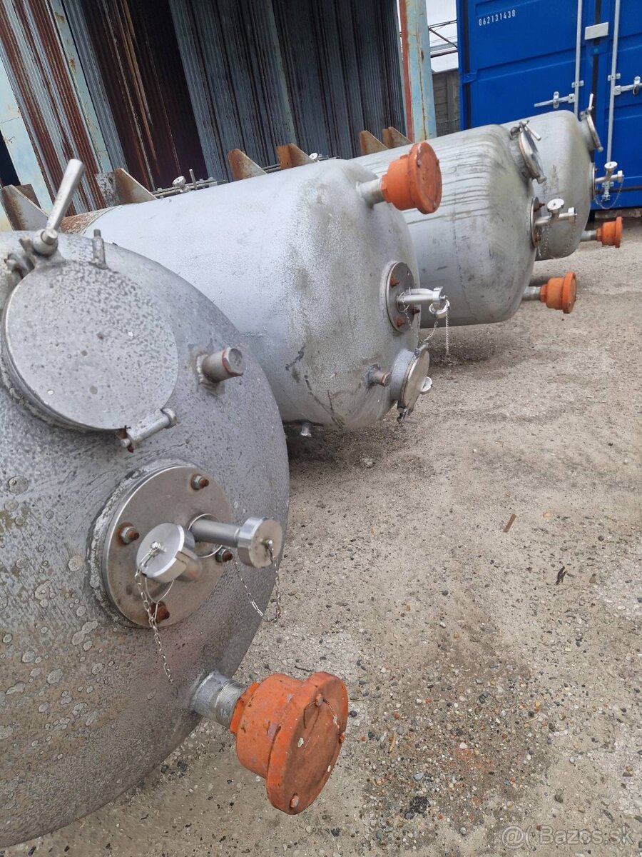 Nerezove tlakove nadrze/nadoby 1 000L - 2